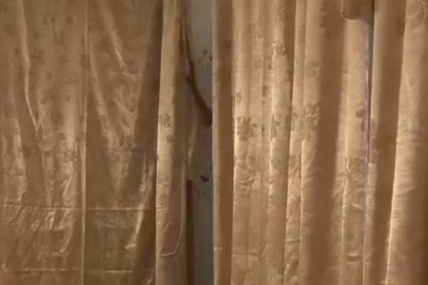 ladyboy gets Glory hole Surprise