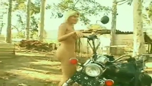 Biker enjoydudest With A blonde TS