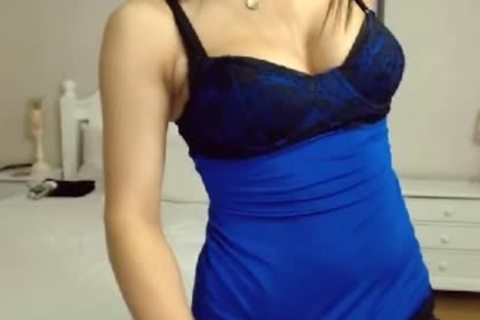 sleazy brunette hair shelady chick strips Down And Jerks Off
