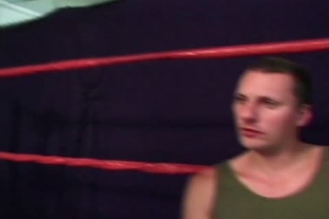 lady-man Allenina plowing With boy without jo-bag In A Boxing Ring