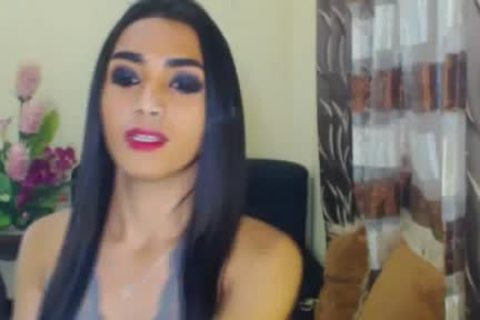 Hung ladyman Plays Her biggest rod