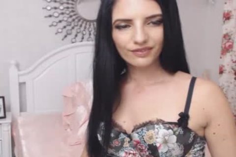 attractive tranny Jerking In Front Of web camera
