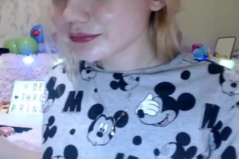 Sissy Deepthroats sextoy