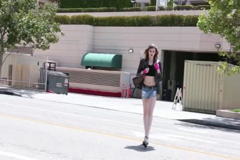 she Uses A sex-dildo To dril Herself In The ass
