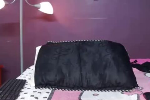 Solo lady-man jerking off On webcam