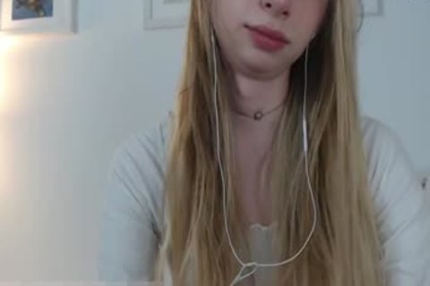 Russian lady-teen Feet Fetish Teasing On web camera