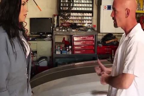 butthole Loving shemale Mechanic Changes fellows Oil - Reality Junkies
