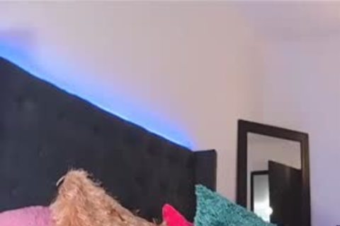 legal age teenager latina shemale Masturbating And Smoking On cam Live