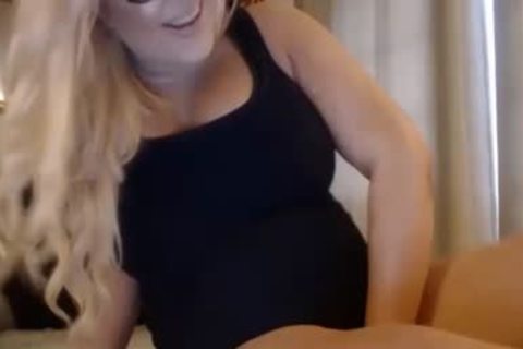ladyboy chubby Masturbates In Live