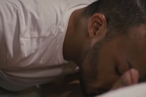 dark Masseur throats And booty bonks His breasty ladyboy Client