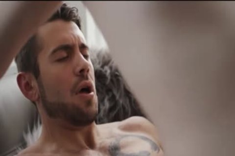 Stepbro Didnt Expect Stepsis TBabe Ella Hollywood Will Ride His 10-Pounder