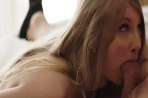 skinny blonde Ts Janelle Fennec Stretches wazoo For Pierce Paris rod