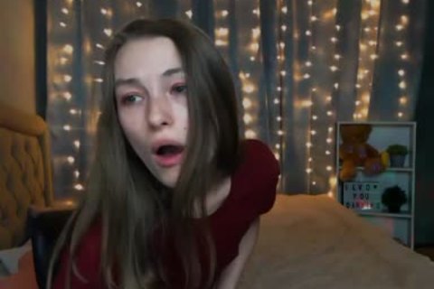 slim Russian tranny Strokes Her knob On webcam