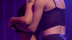TransFixed.com - Star close up tongue kissing
