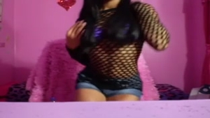 concupiscent chick Masturbating And Dancing