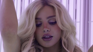 Trans Angels: Angelica's Tanning Adventure Turns Hot