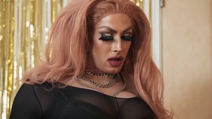 SEXEFX: Quintuple Queens Quench Their Curiosity