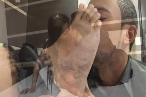 brunette sheboy Has A boyfriend With A Foot Fetish